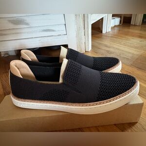 Ugg Women's Sammy - Black